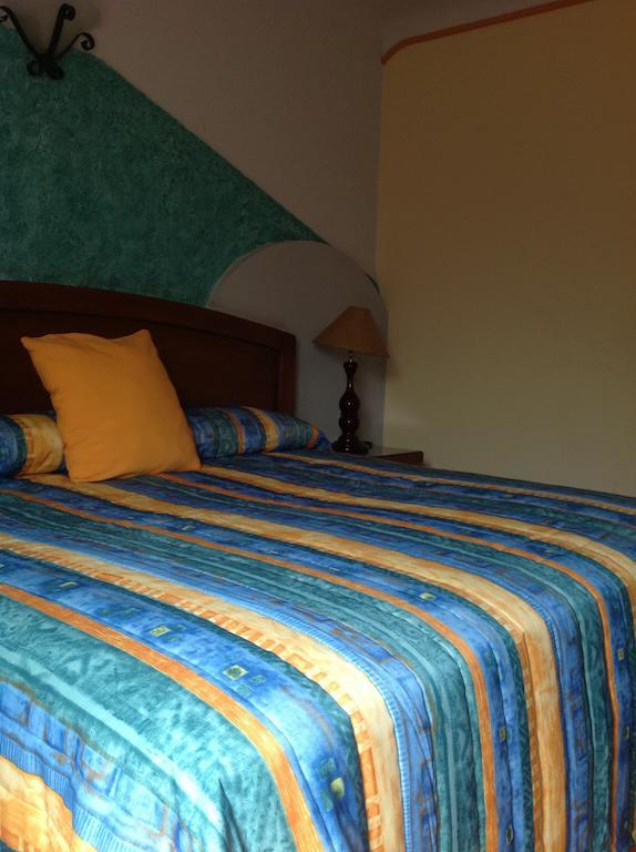 Hotel Plaza Rubio Amatitan 객실 사진