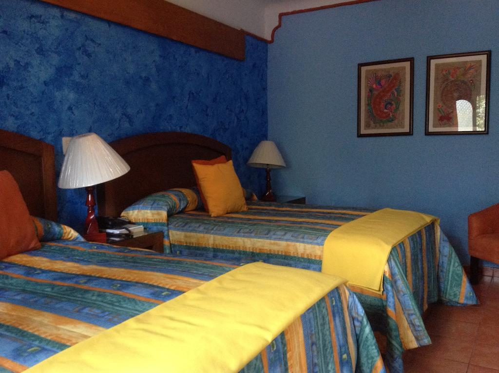 Hotel Plaza Rubio Amatitan 객실 사진